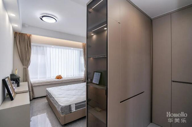 118㎡三居室，淺色調演繹現(xiàn)代魅力，體驗功能美學現(xiàn)代三居室